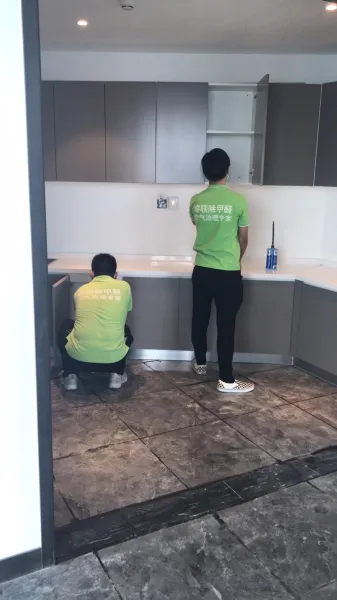 龙湖地产“爱情缤纷里”售楼处除甲醛施工照片