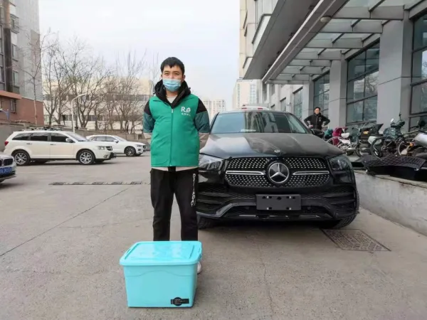 奔驰GLE除甲醛施工照片