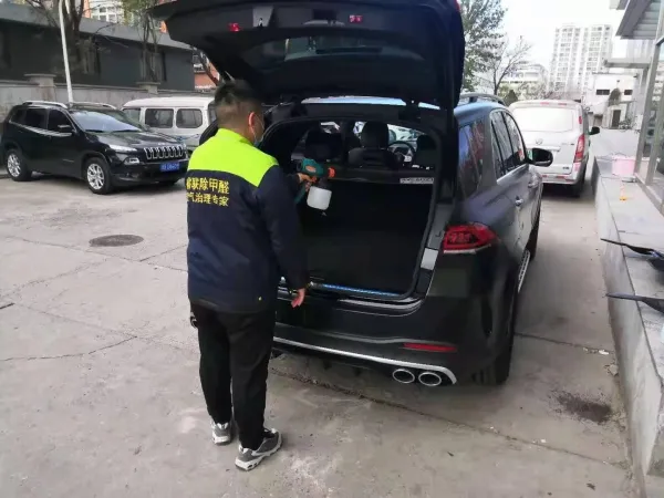 奔驰GLE53 AMG除醛净化施工照片