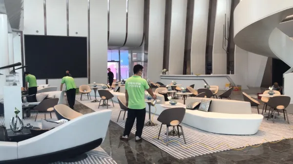 龙湖地产“爱情缤纷里”售楼处除甲醛施工照片