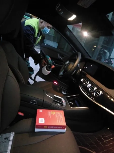 奔驰S350除醛净化施工照片